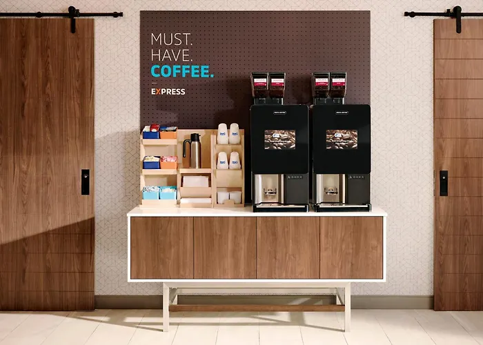 Holiday Inn Express Hotel & Suites Greensboro - Airport Area By Ihg